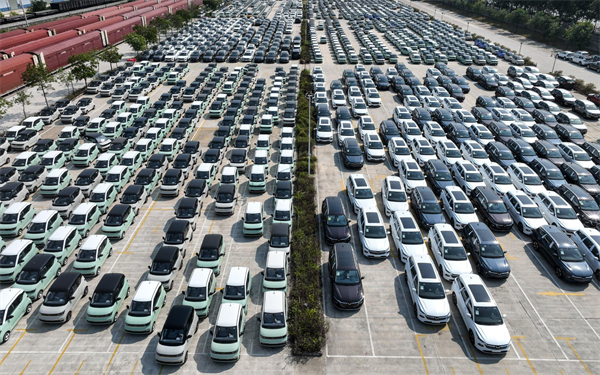 Les nouveaux véhicules énergétiques de la Chine accélèrent leur entrée sur le marché du Moyen-Orient, l'intelligence et la localisation devenant des facteurs clés.