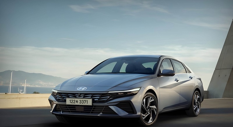 La Hyundai Elantra, best-seller mondial, expédiée à l'étranger, la force équilibrée des produits dynamise le marché mondial des voitures particulières