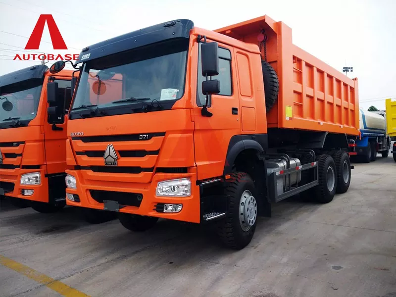 Sinotruk Howo 6 × 4 Camion-benne